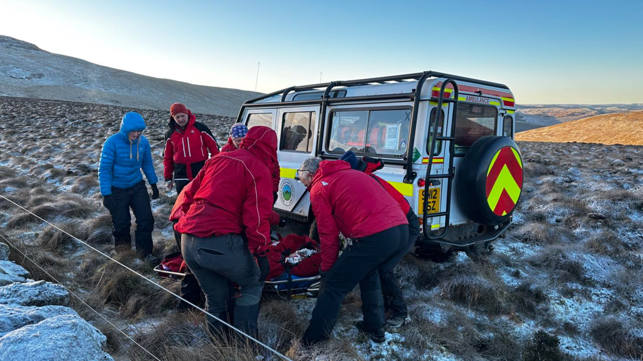 Assisting casualty at the Montane Spine Race